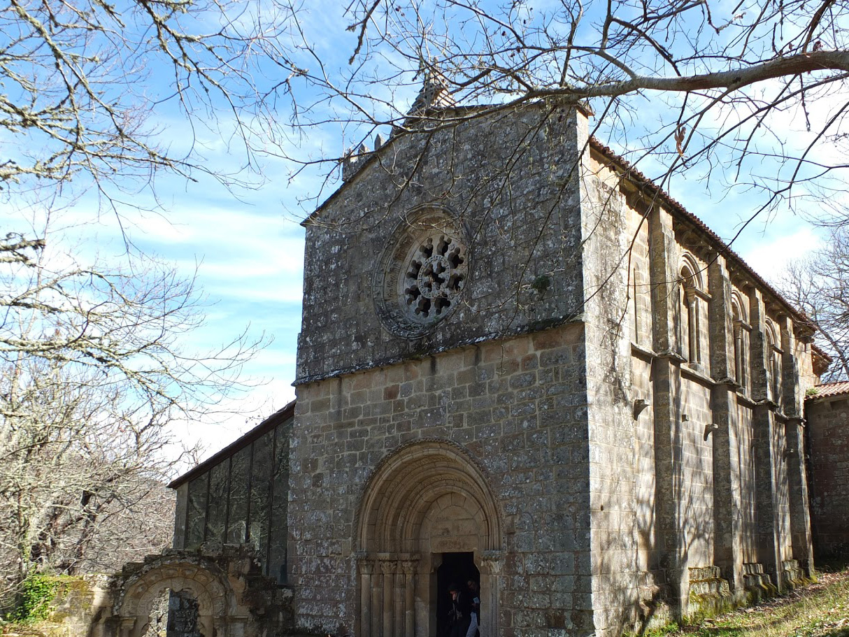 Monasterio de Santa Cristina - Castillo de Castro Caldelas 